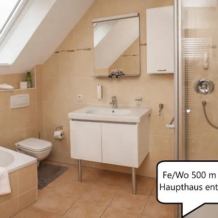 Gaestehaus Scharfe Kurve Hotell Lutzow