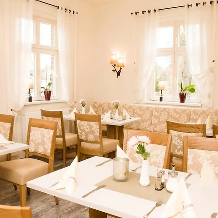 Gaestehaus Scharfe Kurve Lutzow