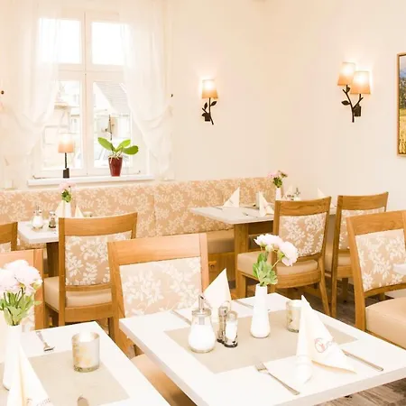 Gaestehaus Scharfe Kurve * Lutzow