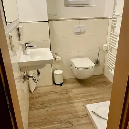 Hotell Gaestehaus Scharfe Kurve *